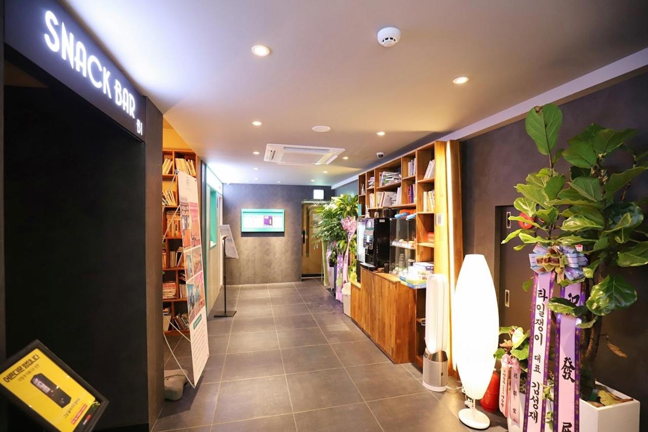 ドクサン ホテル イン カフェ ソウル特別市 エクステリア 写真