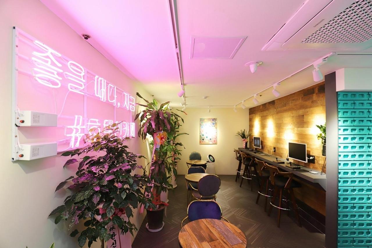 ドクサン ホテル イン カフェ ソウル特別市 エクステリア 写真